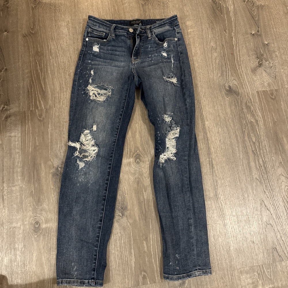 Judy Blue3/26  Stretch Distressed High Rise Boyfriend Fit Cropped Jeans